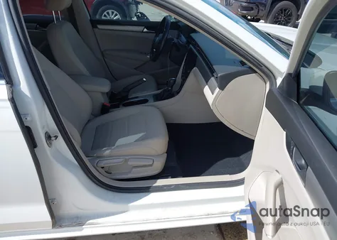 2020 Volkswagen Passat 2.0T Se из США, поврежденный, VIN 1VWWA7A34LC024505